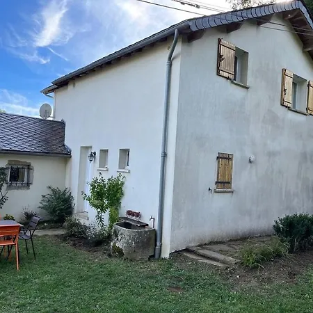 Maison Familiale En Pleine Campagne Proche Brassac *